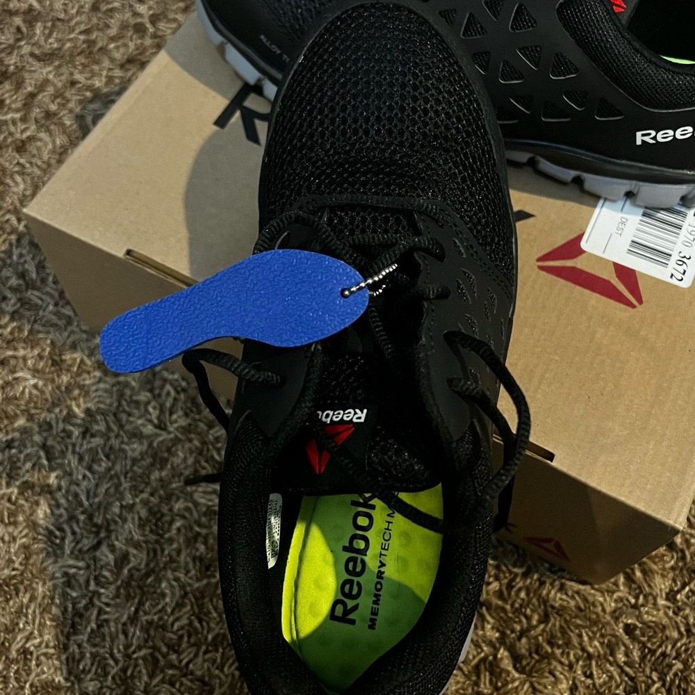 Reebok Shoes - Picture 5 of 5